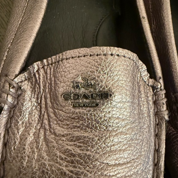 COACH AMBER METALLIC TUMBLED LOAFERS, UPPER LEATHER, SIZE 8.5 M - Picture 9 of 9